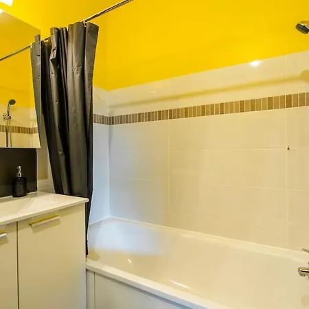 Apartment & Romance L Jacuzzi Xxl L Table De Massage Vigneux-sur-Seine